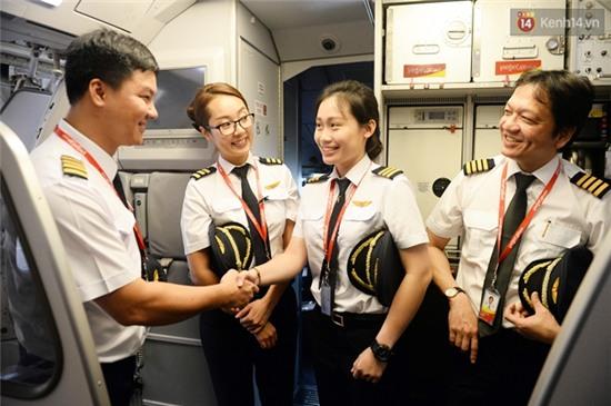 Gặp 2 nữ phi công 9X đầu tiên của hàng không Việt Nam - Ảnh 5. Gặp 2 nữ phi công 9X đầu tiên của hàng không Việt Nam - Ảnh 5.