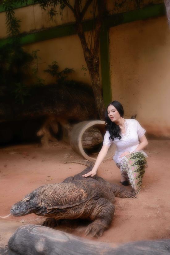 Lý Nhã Kỳ đẹp mơ màng tại Indonesia