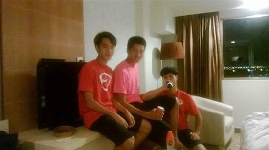 Các cầu thủ U19 Việt Nam thăm thú Hà Nội 1 Các cầu thủ U19 Việt Nam thăm thú Hà Nội 1