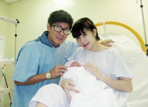Lý Hải - Minh Hà hạnh phúc tròn đầy sau 3 năm ngày cưới