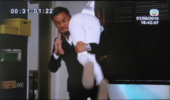 Khán giả bất bình vì cảnh cha cưỡng hiếp con gái trong phim TVB