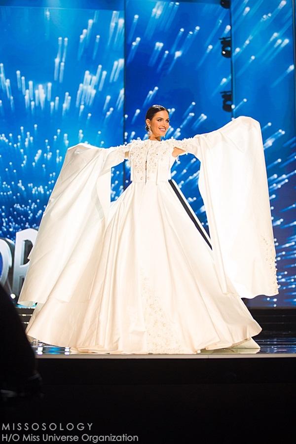 Quốc phục của Lệ Hằng xuất sắc xếp hạng 4 tại Miss Universe 2016 - Ảnh 11