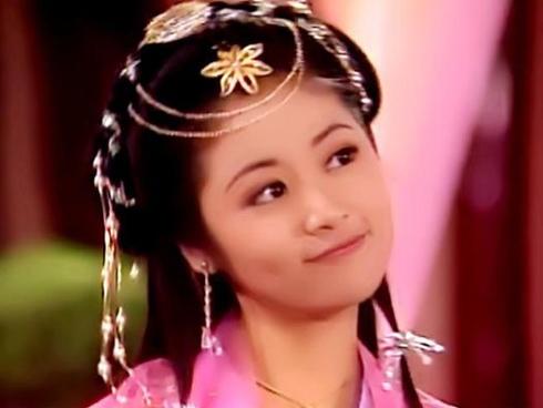 Hạ Tử Vy đọc Tin Hạ Tử Vy Mới Nhất
