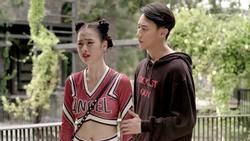 'Glee': Angela Phương Trinh bị phát hiện mang thai, lại còn làm bạn trai chán ngán