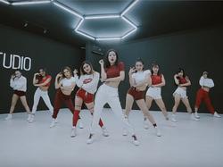 Không sợ bị chê bai, Chi Pu 'thả xích' dance MV với vũ đạo nhuần nhuyễn