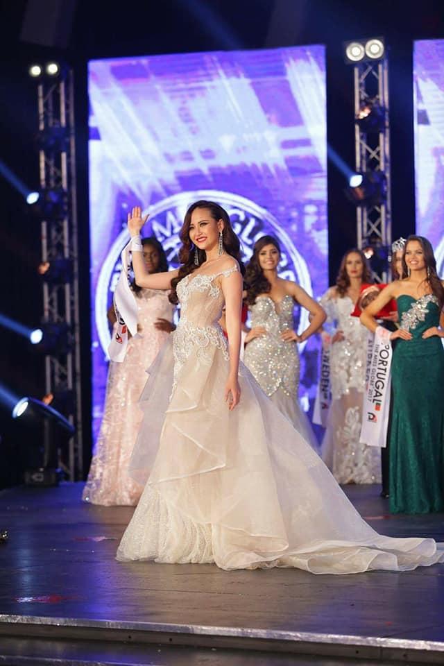Đi thi trong âm thầm, Khánh Ngân xuất sắc đăng quang Hoa hậu Hoàn cầu 2017-7