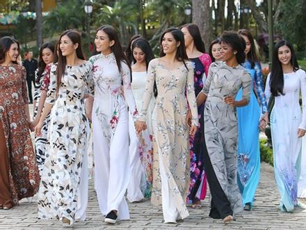 Dàn thí sinh Hoa hậu Hoàn vũ 'kẻ chín người mười' khi khoe sắc với áo dài nền nã