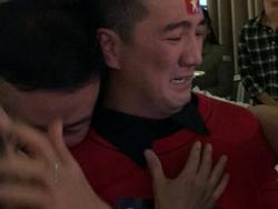 Mr Đàm dừng cả họp báo và khóc mếu máo khi U23 Việt Nam thắng Qatar