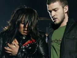 Justin Timberlake đùa cợt về vụ lộ ngực Janet Jackson ở Super Bowl