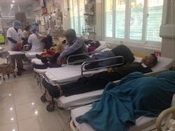 Cận Tết, Bệnh viện Bạch Mai 'vỡ trận', bác sĩ kiệt sức vì cấp cứu