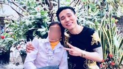 Quản lý và vợ Châu Việt Cường bác tin nam ca sĩ không gửi tiền về quê giúp mẹ: 'Mẹ anh ấy không bình thường'