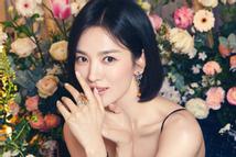 Song Hye Kyo đẹp rụng rời trong bộ ảnh 'đánh úp' khán giả