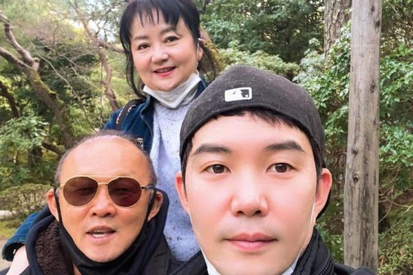 Con trai HLV Park Hang Seo: Dứt sự nghiệp 'quần đùi áo số' vì áp lực