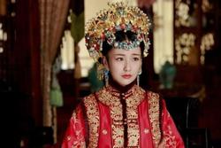 Được Hoàng đế Khang Hy cưng chiều, nữ nhân được mặc long bào khi chôn cất là ai?