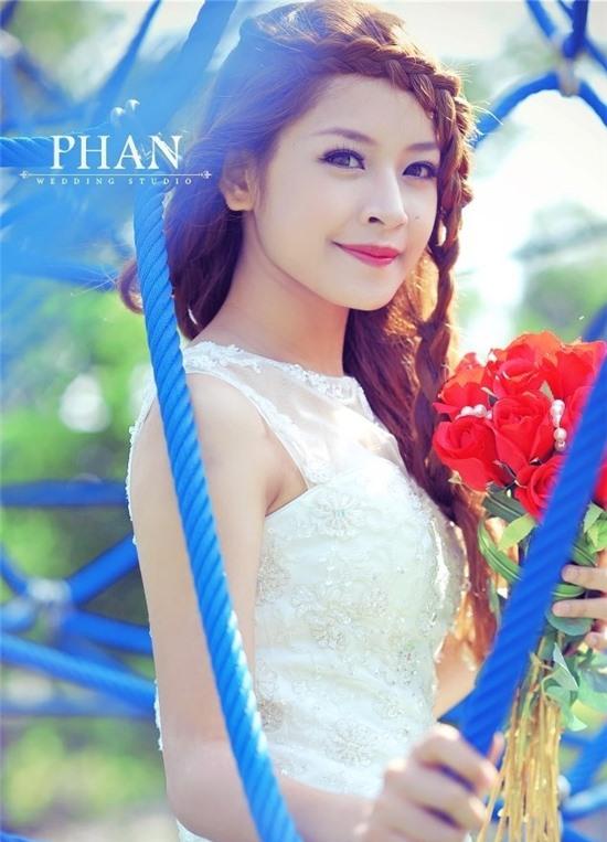 Đọ nhan sắc hot girl Việt khi làm cô dâu