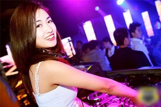 Trang Moon - nàng DJ xinh đẹp và quyến rũ của The Remix 2