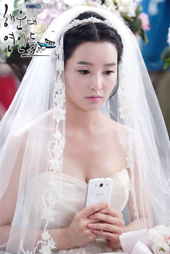 15 nhân vật nữ mặc váy cưới đẹp ngỡ ngàng trong phim Hàn 11