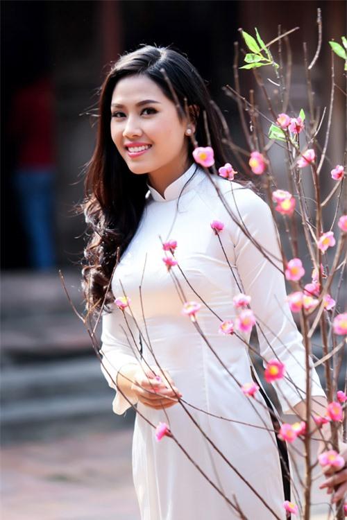 Nguyễn Thị Loan rạng rỡ hóa cô đào hát xoan - Ảnh 5