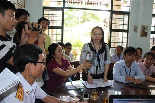Bà Nguyễn Thị Kim Tiên báo cáo giải trình với Thanh tra Sở