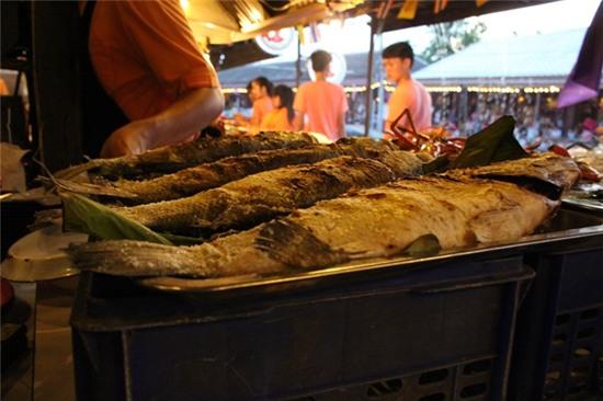 Thưởng thức hải sản giá rẻ tại Thái Lan