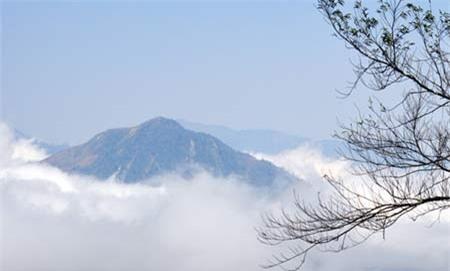 10 ngọn núi "quyến rũ" nhất Lào Cai - 4