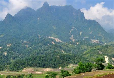 10 ngọn núi "quyến rũ" nhất Lào Cai - 8