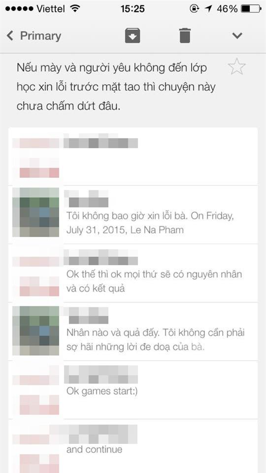 Cô giáo Lê Na yêu cầu hai học viên đã tranh cãi với cô đến xin lỗi cô ngay tại lớp học. Ảnh: FB B.Y