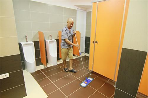 Cận cảnh nhà vệ sinh "5 sao" ở Hà Nội - 11