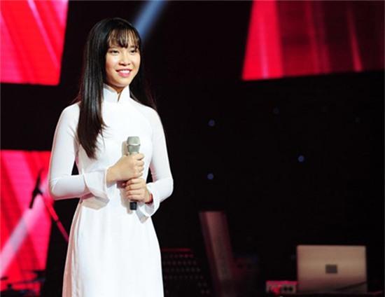 Ngắm 4 cô gái xinh đẹp nhất Giọng hát Việt 2015