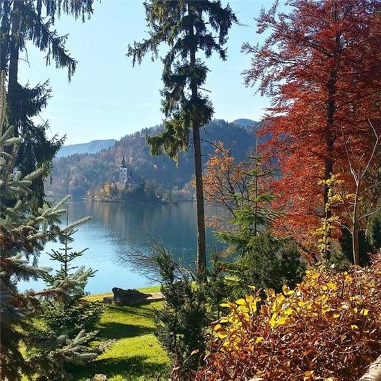 Slovenia đẹp mơ màng vào mùa thu giữ vị trí thứ 6 trên Instagram.