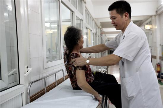 cấp cứu, Chợ Rẫy, Việt Đức, bệnh nhân