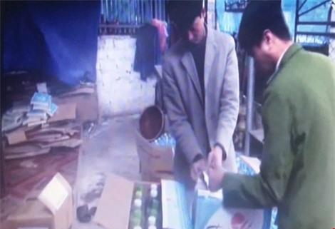 Kinh hoàng sản xuất dấm gạo bằng acid với nước lã - Ảnh 1.