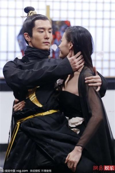 Cặp đôi “Bồng – Thịnh” gây sốt với màn hôn nhau qua tờ giấy mỏng - Ảnh 11.