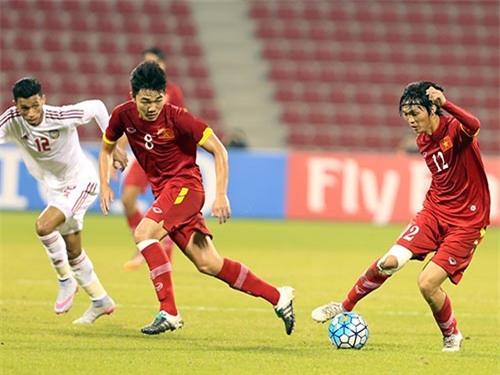Tuấn Anh (phải) ghi 1 bàn khi được đá chính trong trận U23 Việt Nam thua ngược U23 UAE 2-3 Ảnh: ĐỨC ANH