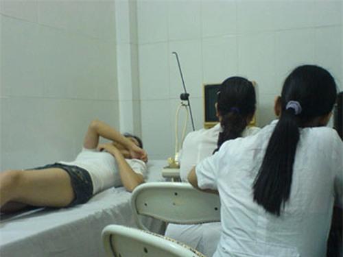 xot long tre pha thai vi bi ‘quat ngua truy phong’ - 1