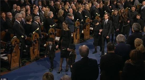 Celine Dion nghẹn ngào tiễn đưa chồng lần cuối