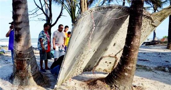 Phát hiện mảnh vỡ nghi của máy bay MH370 tại Thái Lan - Ảnh 1.