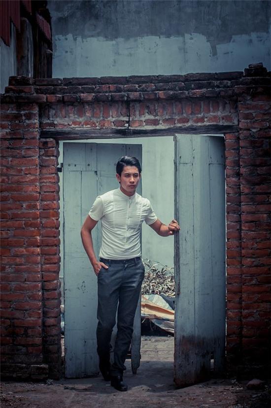 Khi vừa mới về trường cấp 3 dạy môn Thể chất, Đạt đã được phân công làm giáo viên chủ nhiệm của một lớp.