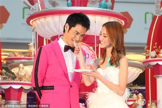 Trịnh Gia Dĩnh và Trần Khải Lâm tình cảm trước ống kính