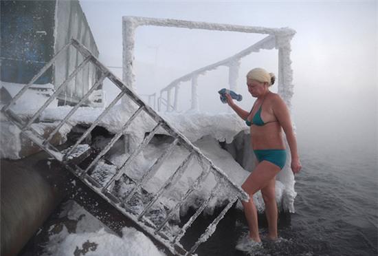 10-mien-dat-lanh-leo-nhat-van-co-nguoi-song-3