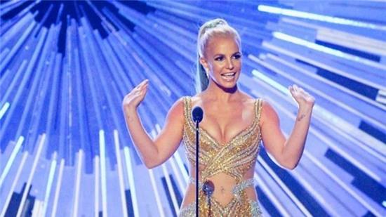 Britney Spears đăng tải video nóng bỏng lên Instagram