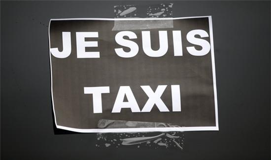 Tài xế taxi tổ chức bạo loạn khắp thủ đô Paris phản đối Uber - Ảnh 7.