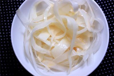 mut-cu-cai-vi-sua-tuoi-thom-ngon-don-tet-2