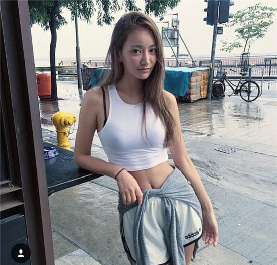 Giới trẻ Hàn Quốc và Thái Lan đều mê mệt vòng 2 của cô DJ này - Ảnh 18.