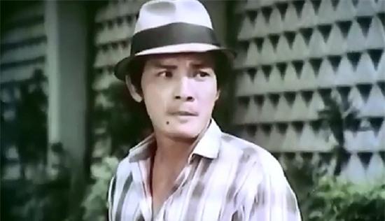 Thương Tín trong Săn bắt cướp.