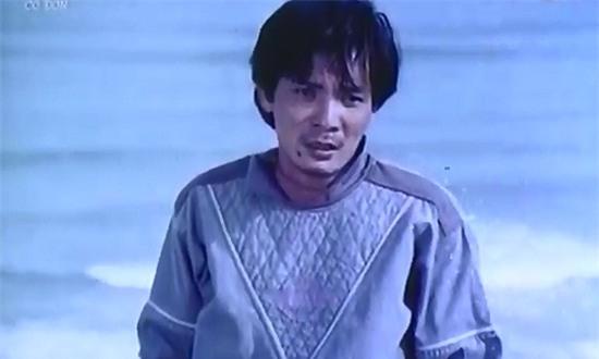 Diễn viên Thương Tín.