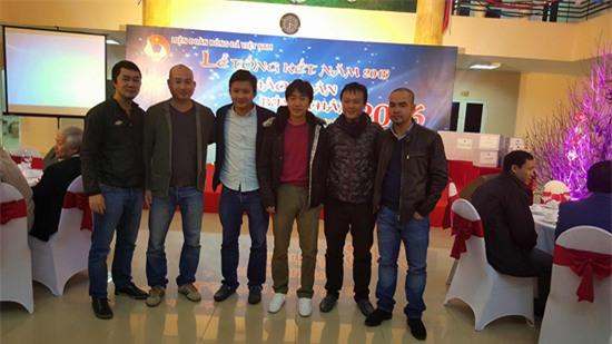 hlv-miura-vui-ve-nhan-qua-chia-tay-cua-vff-4