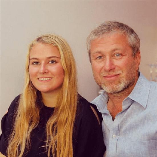 cuoc-song-khong-nhu-mo-cua-con-gai-ty-phu-abramovich-7