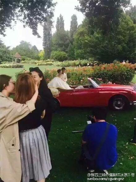 Hé lộ hậu trường chụp ảnh cưới của Ngô Kỳ Long và Lưu Thi Thi - Ảnh 3.