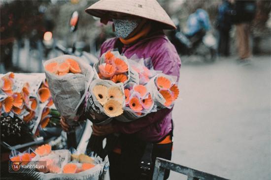 Những loài hoa cắm Tết của một Hà Nội xưa cũ, bạn có nhớ tên? - Ảnh 10.